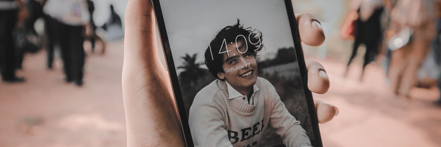 deraApratiwi's profile banner image