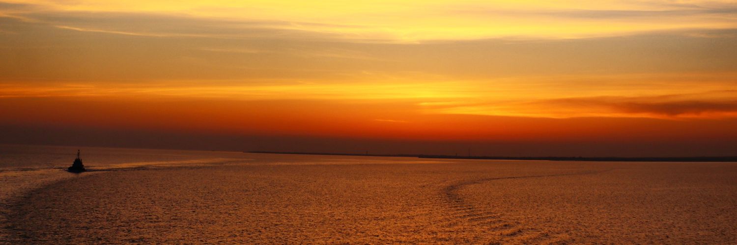 grtrsm's profile banner image