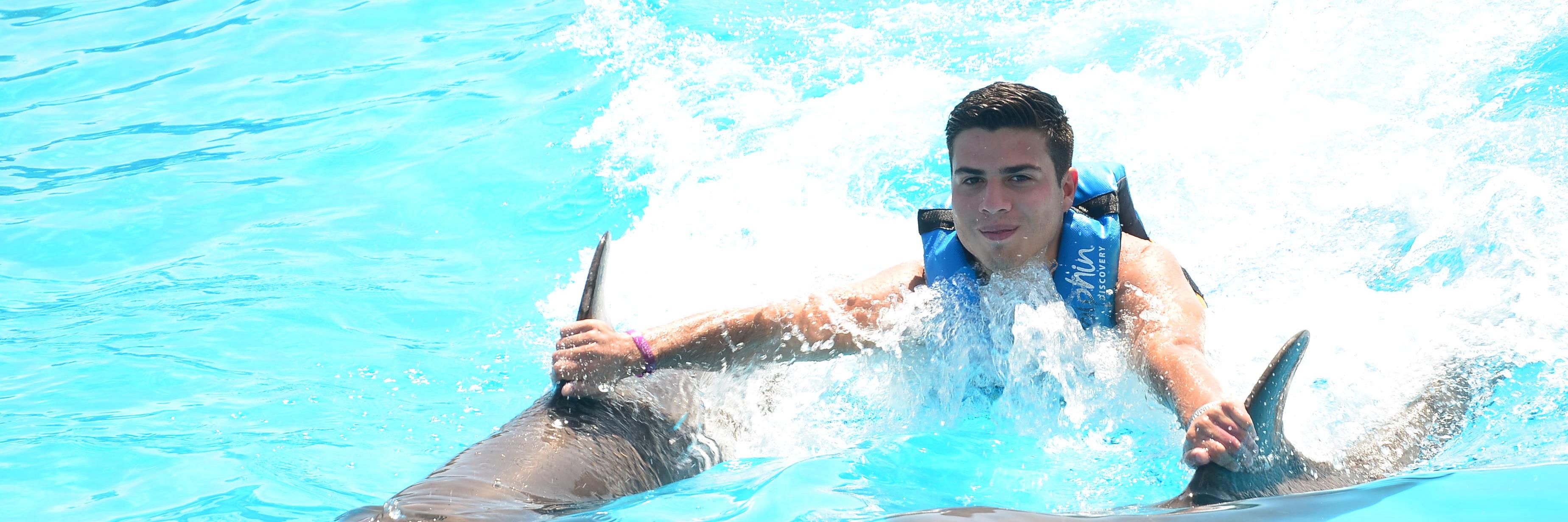 AbrahamFlores_'s profile banner image