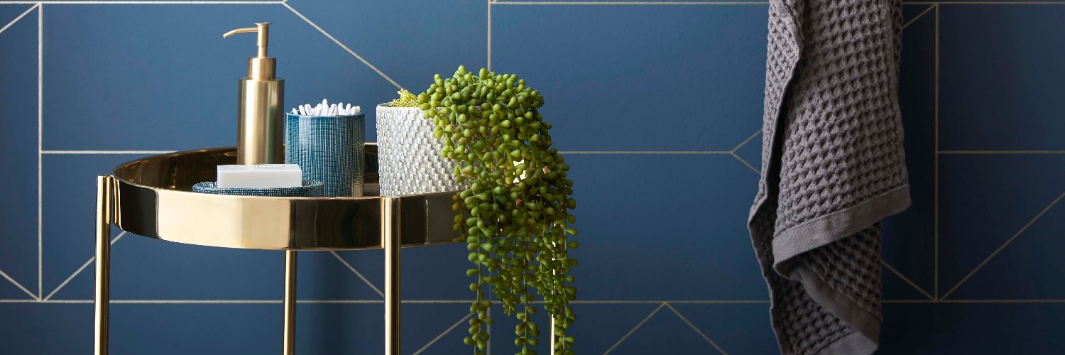 Revolve PR banner