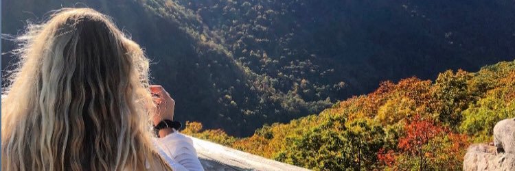 _nevieee's profile banner image
