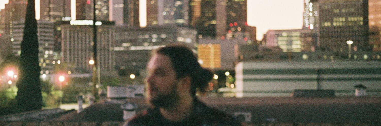 LouieLastic's profile banner image