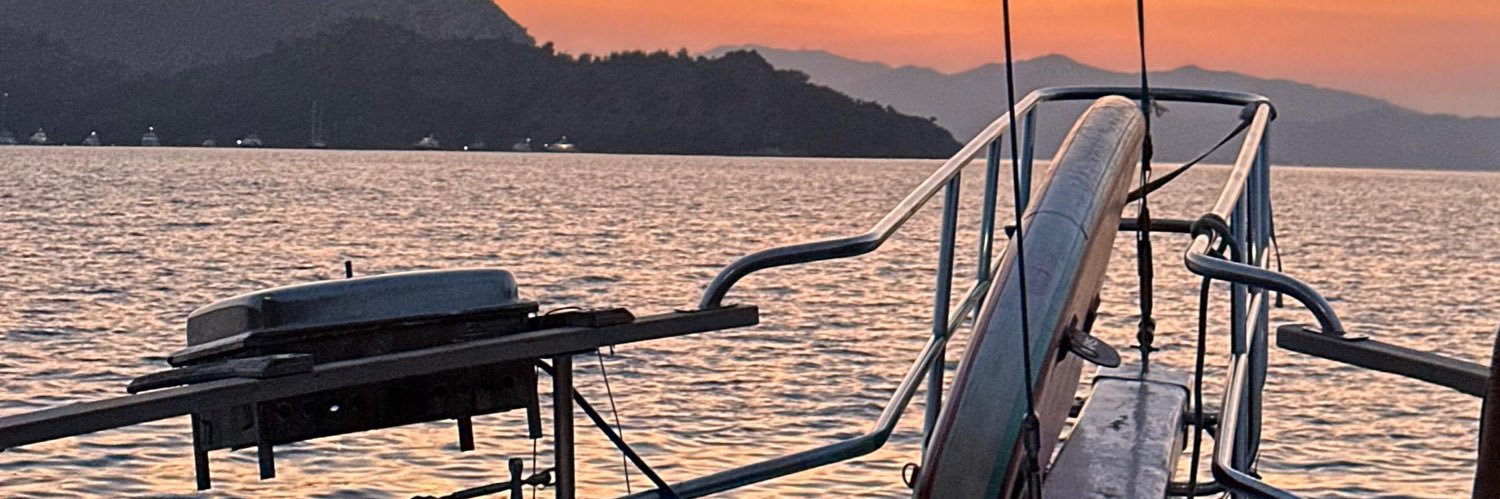 ecemsukl1's profile banner image