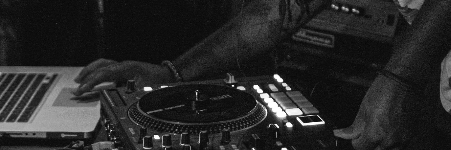 _showme's profile banner image