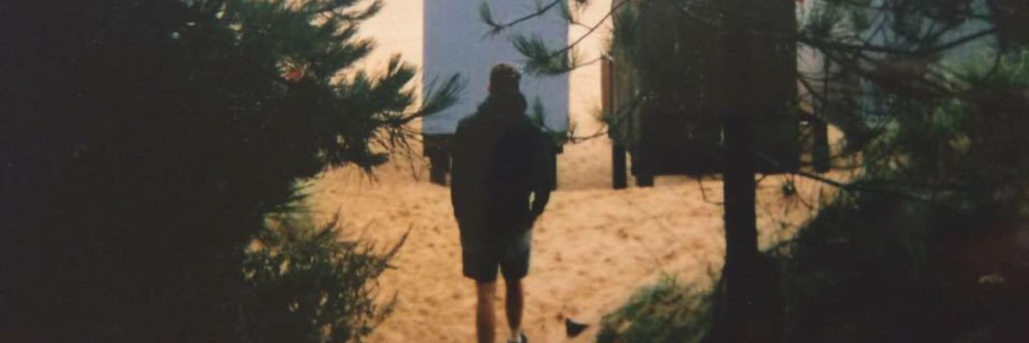 louipriv's profile banner image