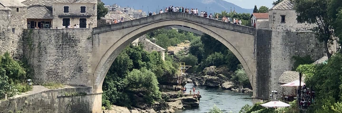Emb Carlos Félix banner