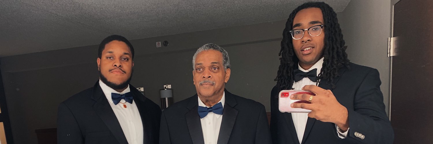 zeecomiss240's profile banner image