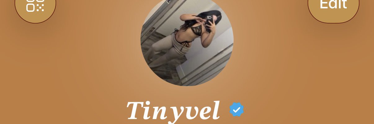 tinyve21's profile banner image
