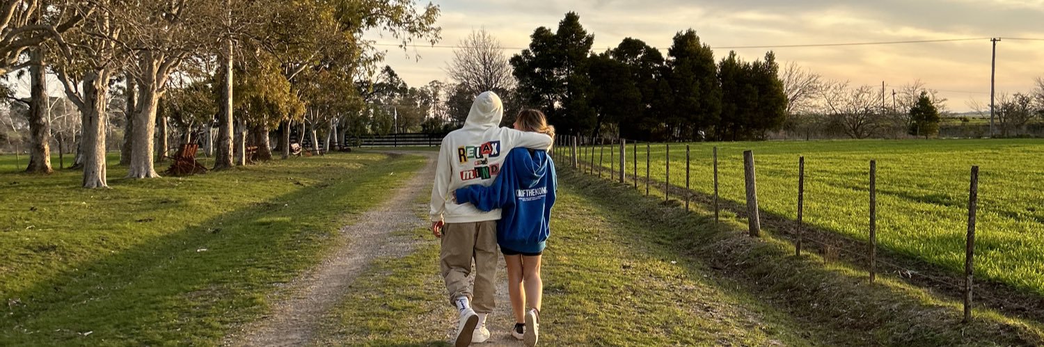 JulietaMillan's profile banner image