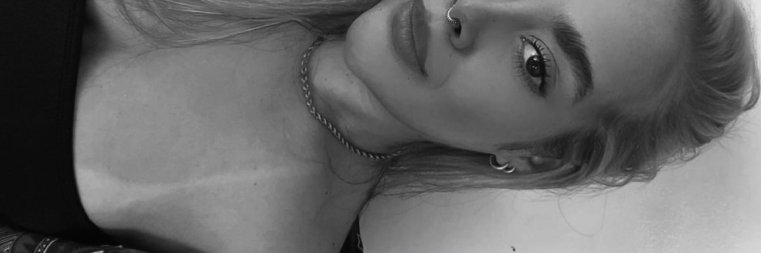 elenanasct's profile banner image