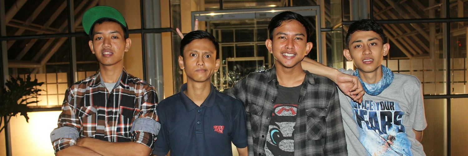 STREET OF SCHOOL banner