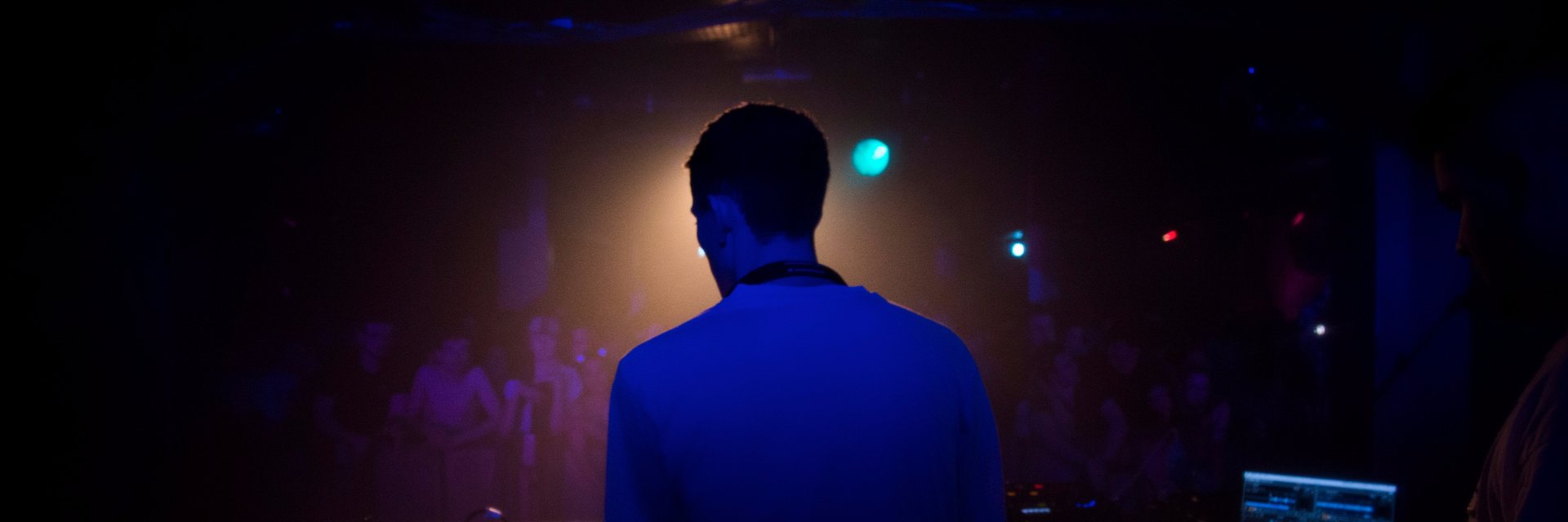 delo_uk's profile banner image