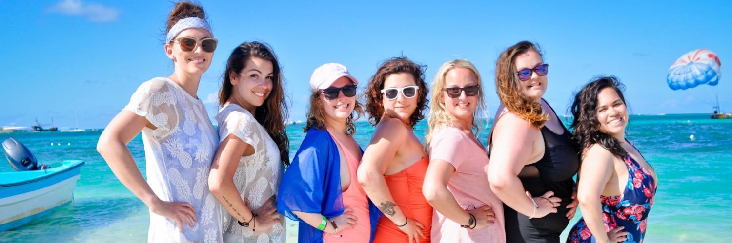 Brooke Allison 💜🧜🏼‍♀️☕️🍷📚 banner