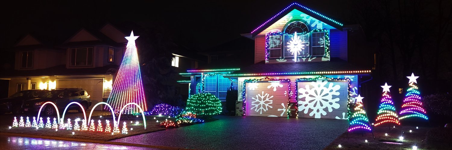 Diamond Crescent Musical  Christmas Lights banner