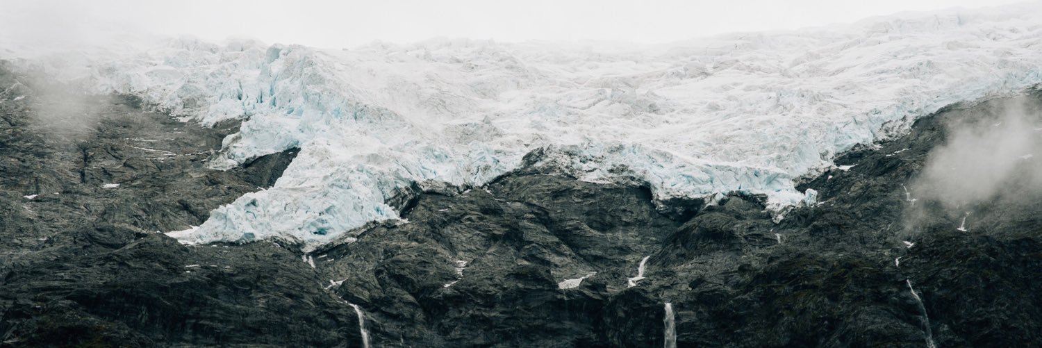 cosmonnes's profile banner image