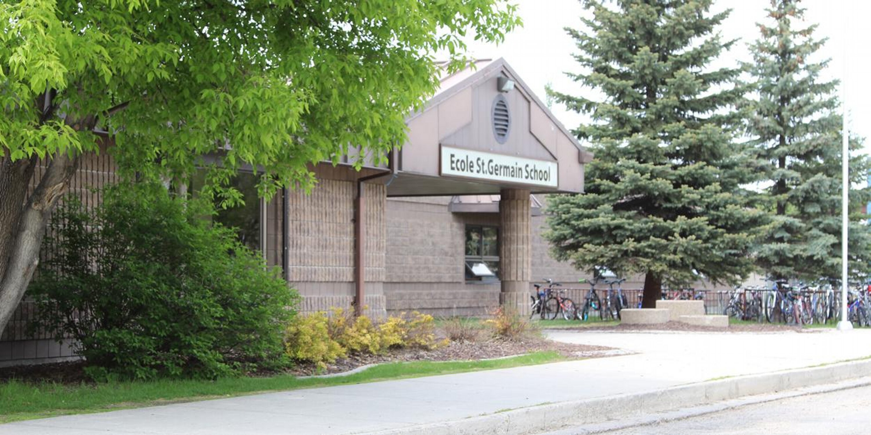 École St. Germain banner