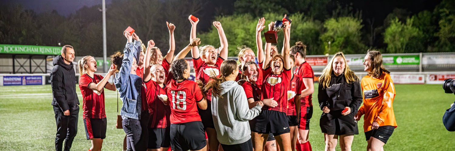 LaurynUnderhill banner