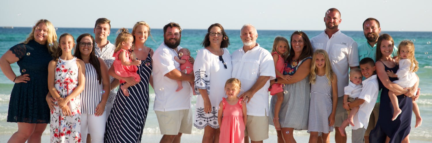 randi_thomp's profile banner image