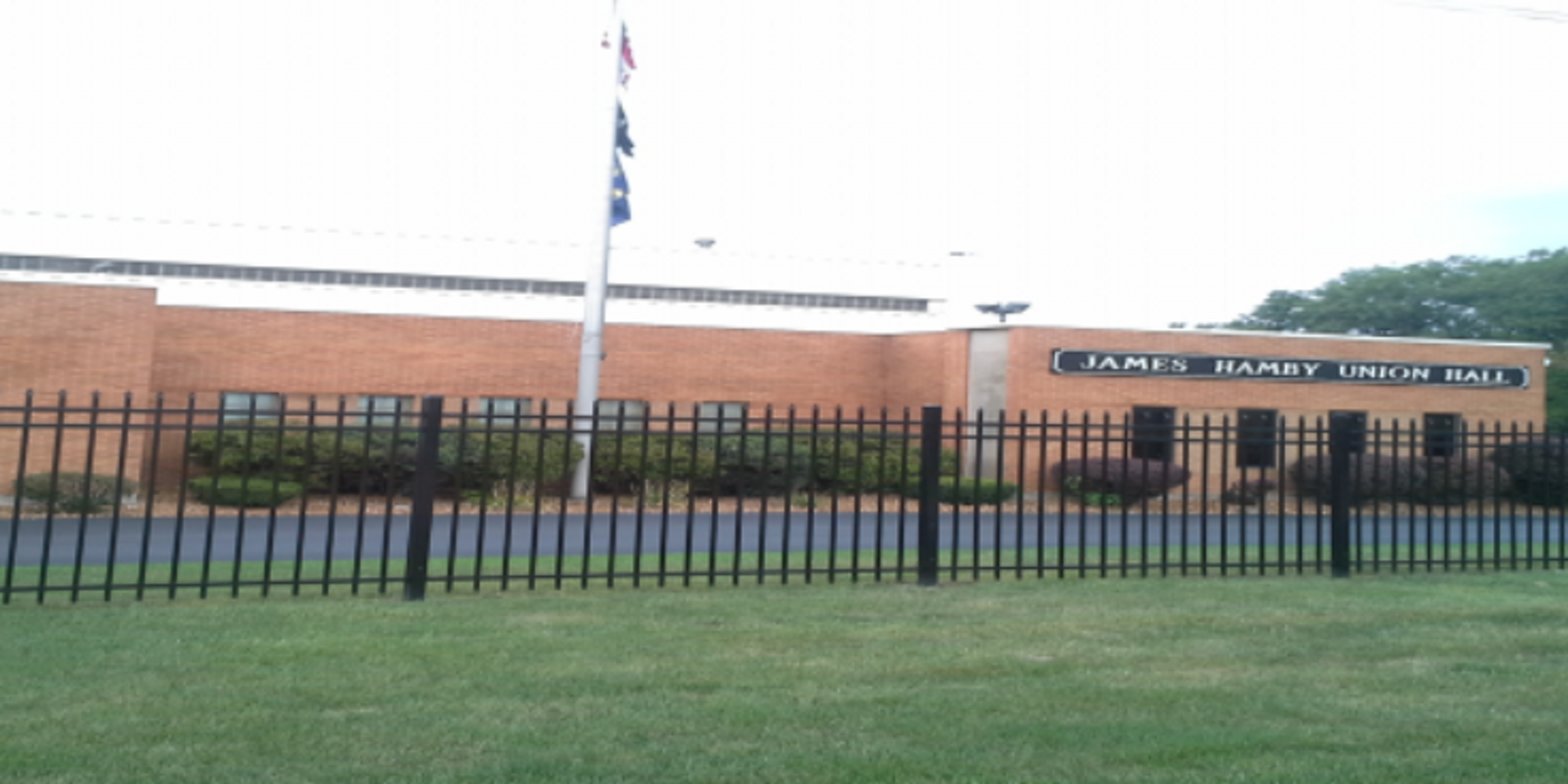 UAW Local 551 banner