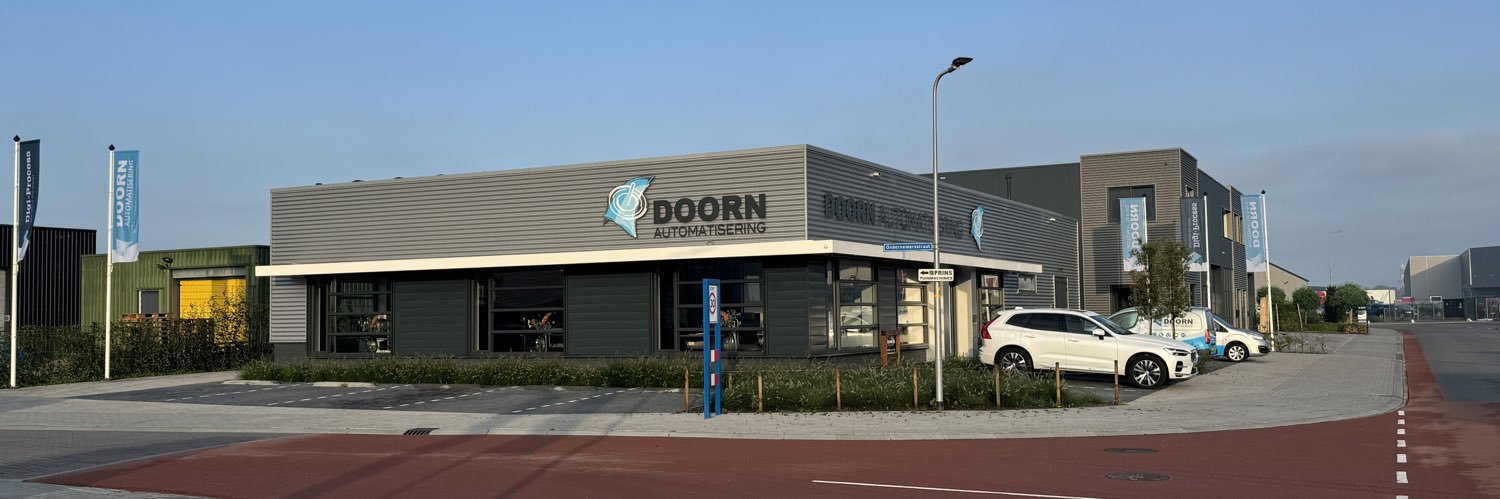 simondoorn's profile banner image