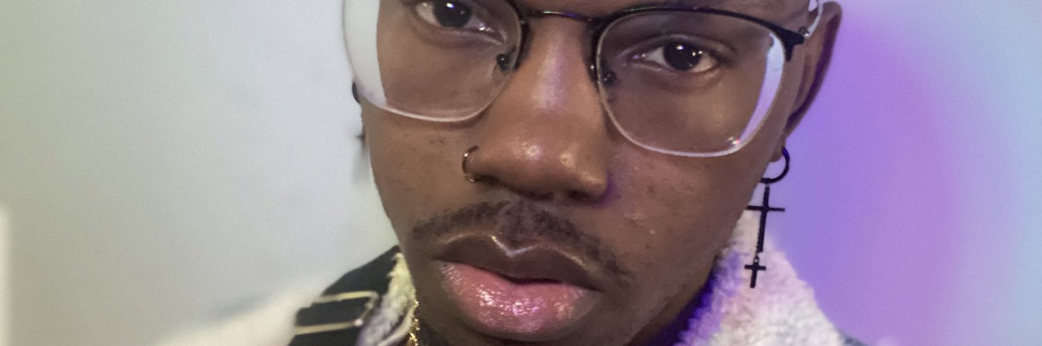Hennytyme's profile banner image
