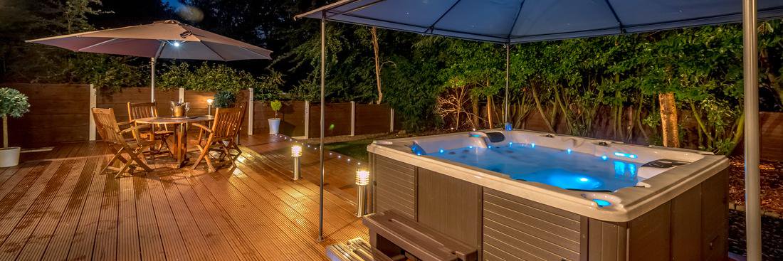 Canadian Spa Company banner