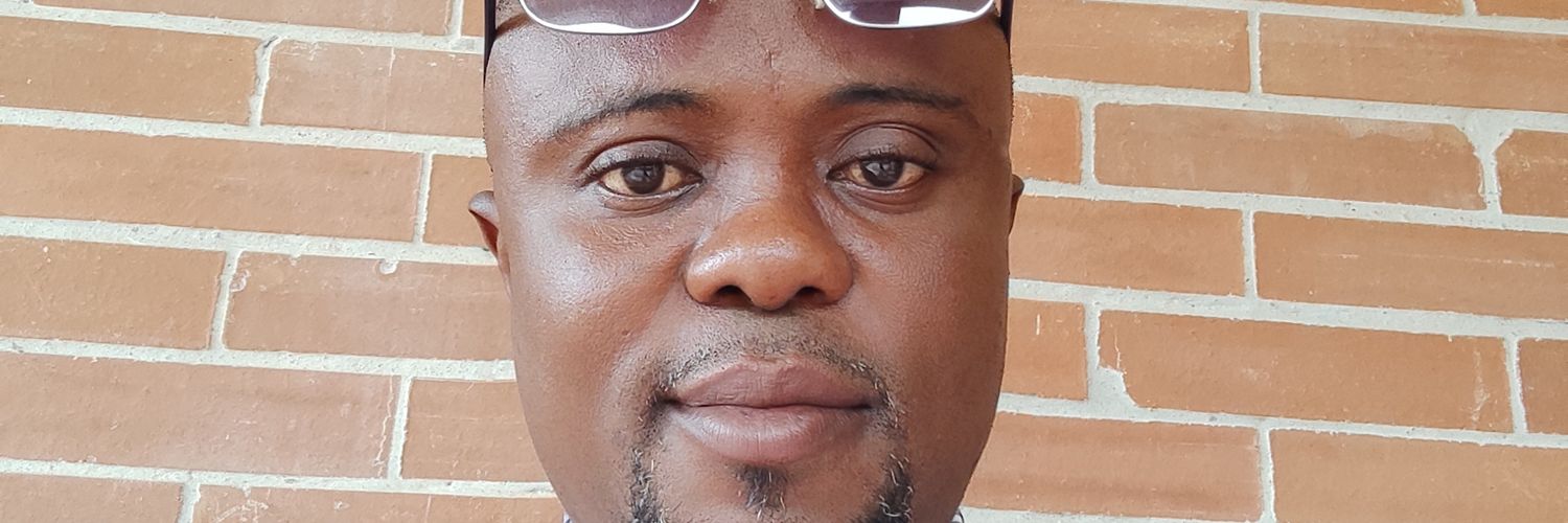 oseniwale's profile banner image