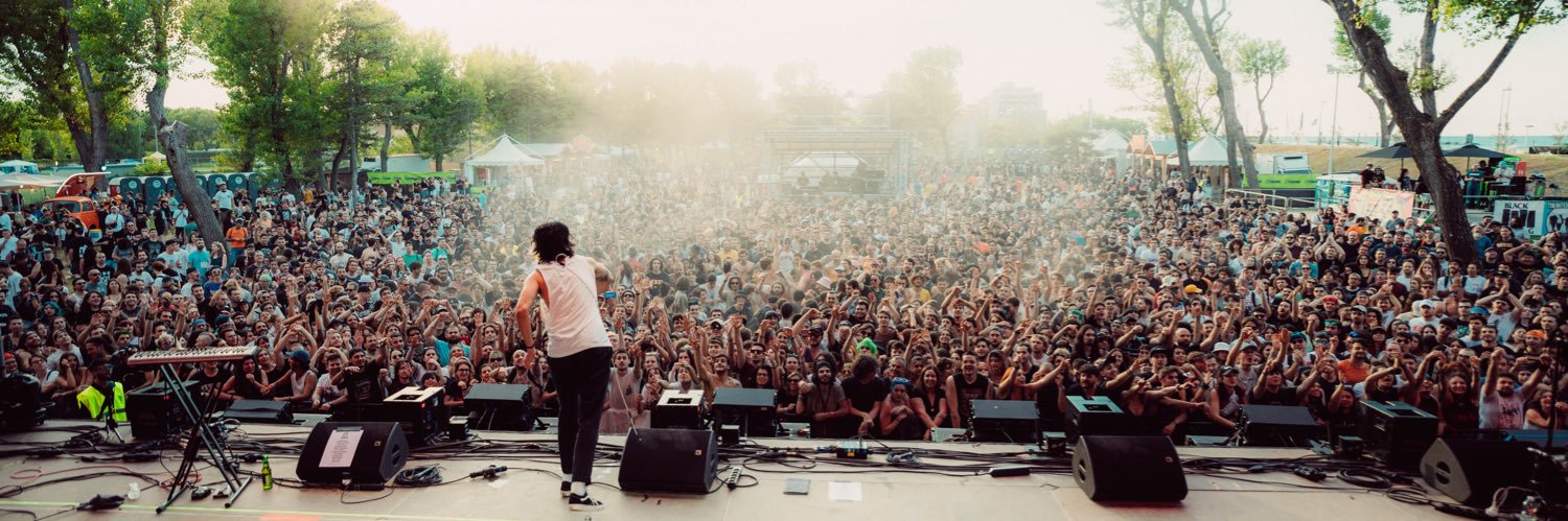 Sneaky Panichi banner