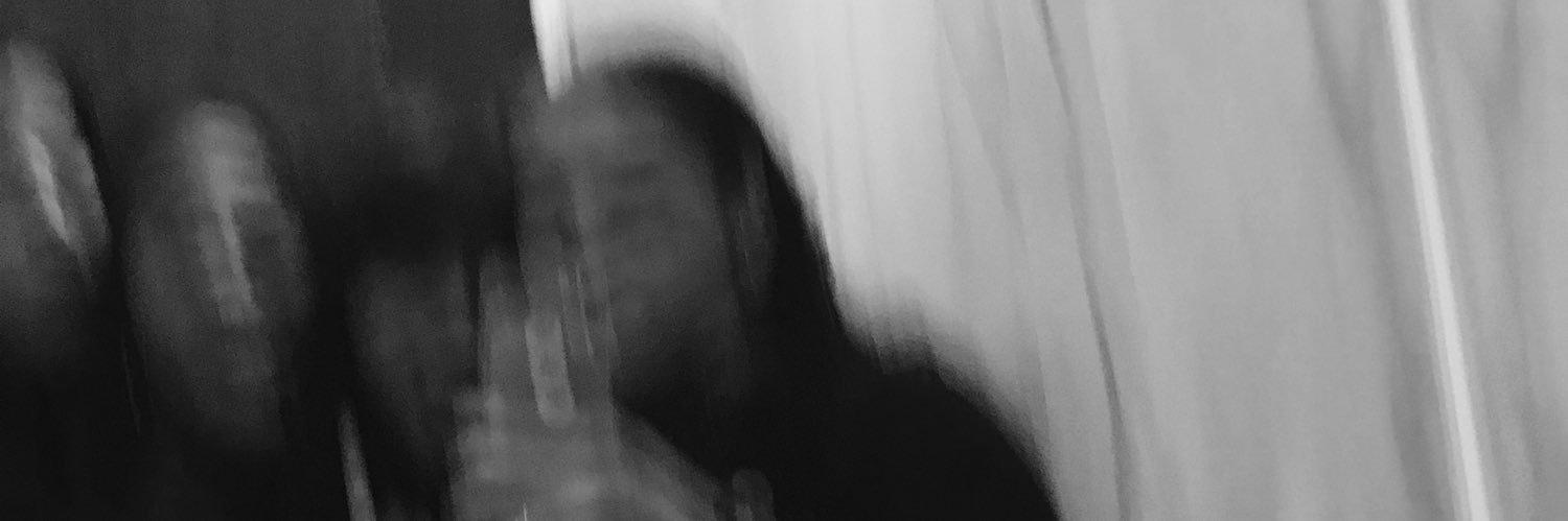 mrianamnn's profile banner image