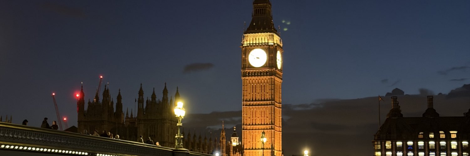 AmazinglyClara's profile banner image