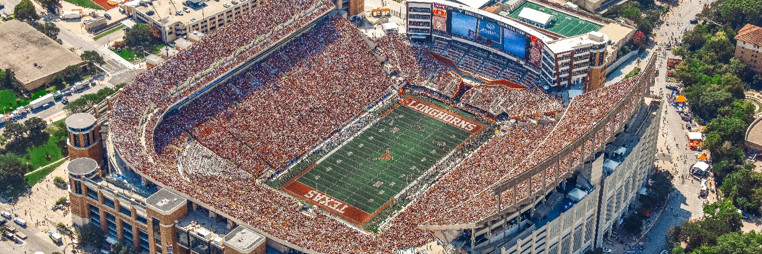 Coach Johnny Nansen banner