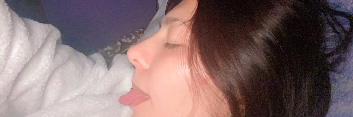 Angie Cristina 🖤 banner