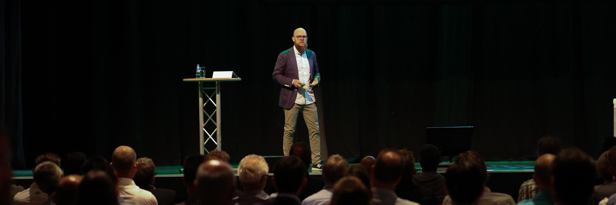 Stefan Junestrand banner