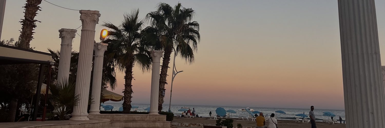 xeesma_'s profile banner image
