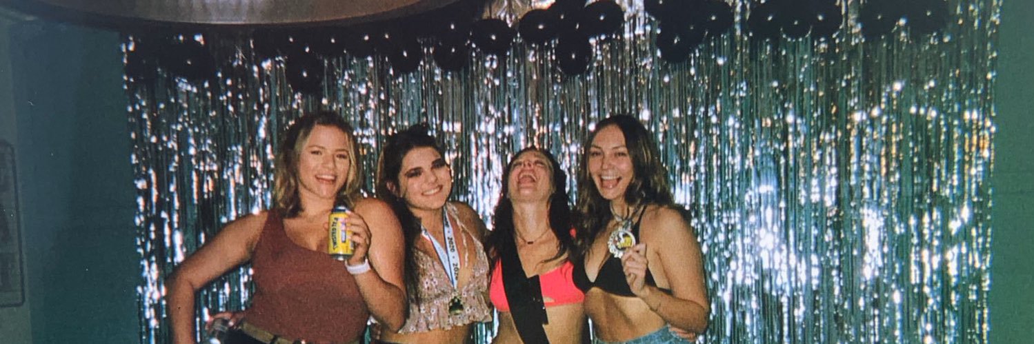 AllexxisA's profile banner image