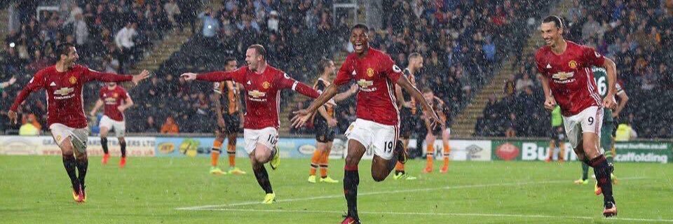 Red Devils banner