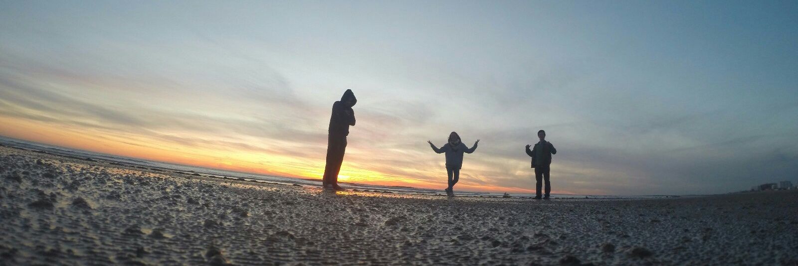 adela_cm's profile banner image