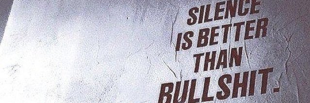 Z E L Y👸🏻 banner