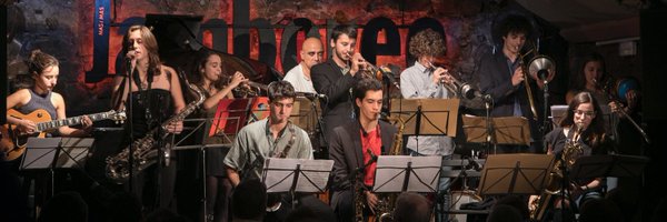 joanchamorro Profile Banner