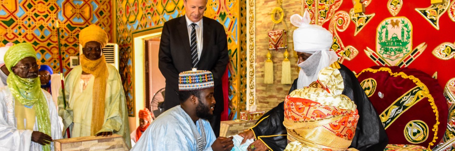 elyaks_'s profile banner image