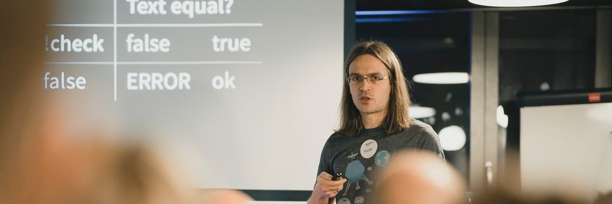 Piotr Kubowicz banner