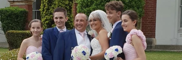 Hev_May's profile banner image