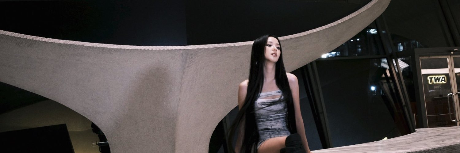 beeslycore's profile banner image