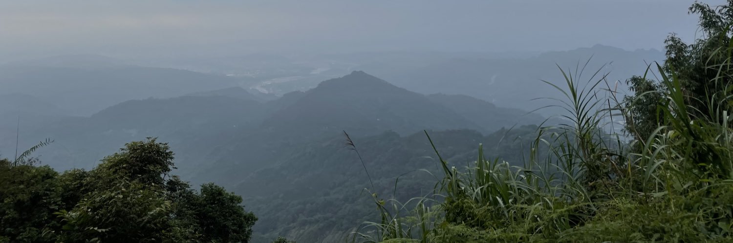 TungKua's profile banner image