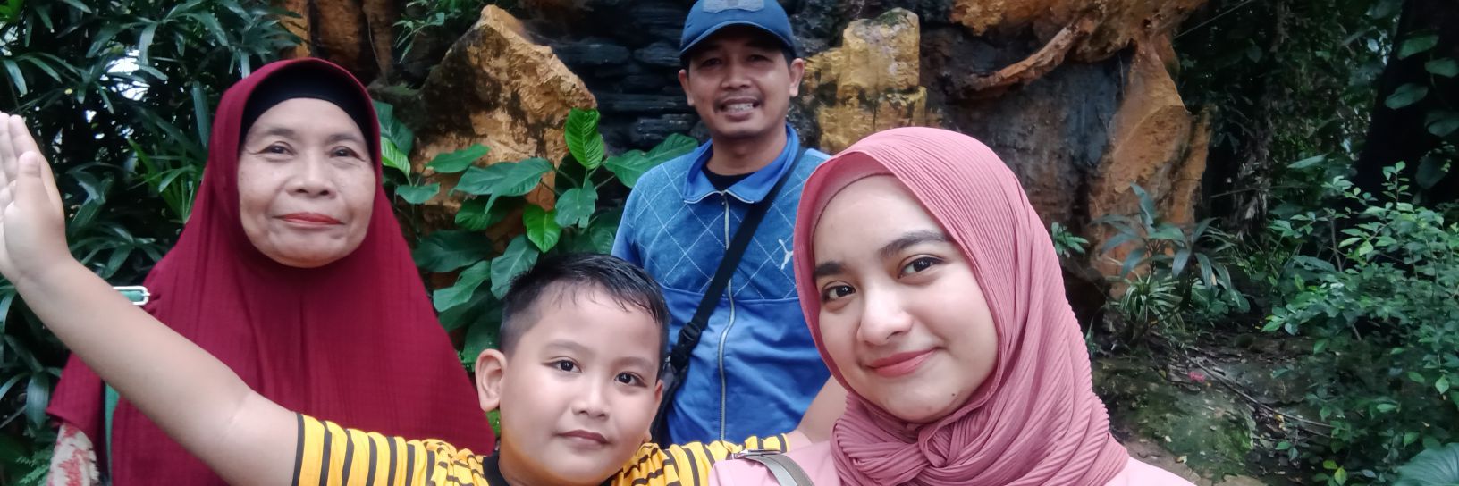 opi_name's profile banner image