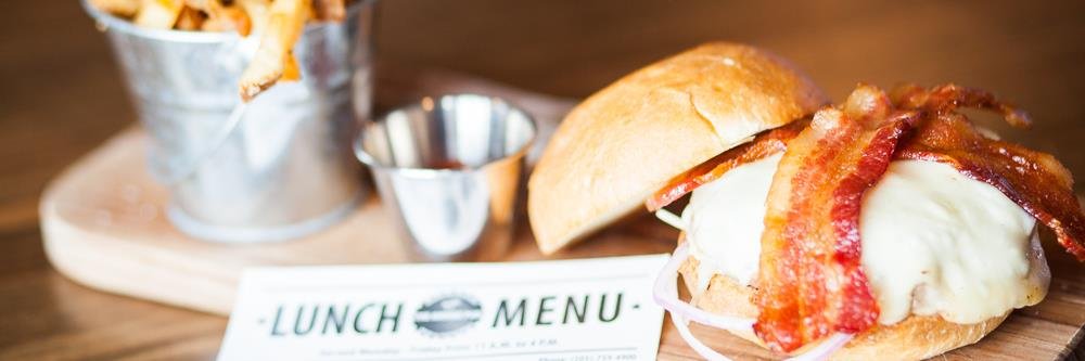 The Avenue Pub banner