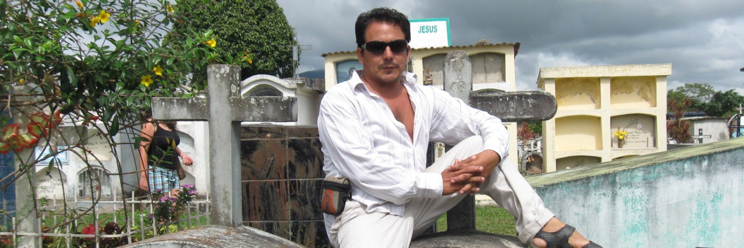 delaselvasu's profile banner image