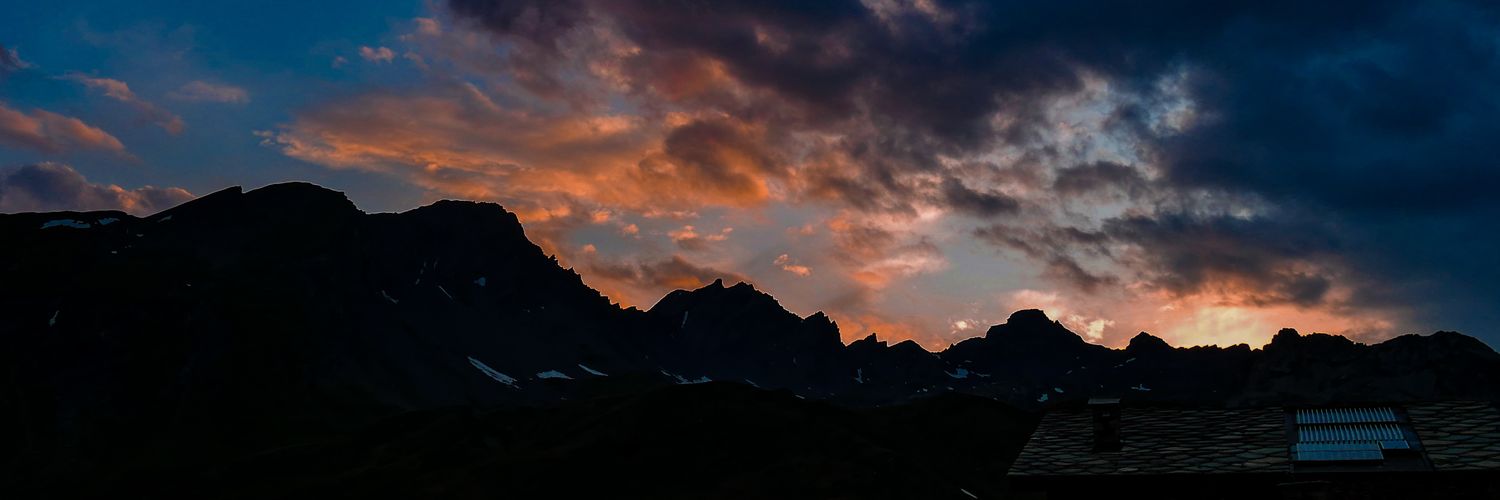 pauMCJ's profile banner image