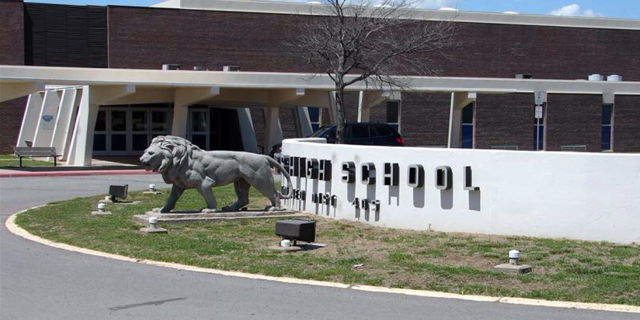 Derek Carlson banner