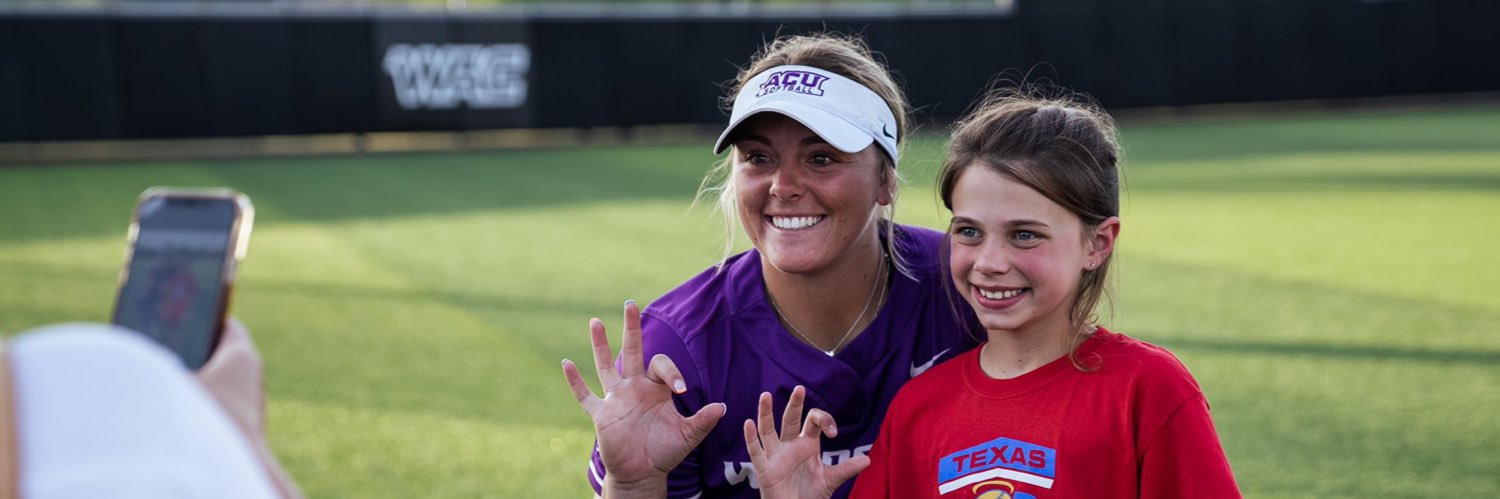 calieburris's profile banner image